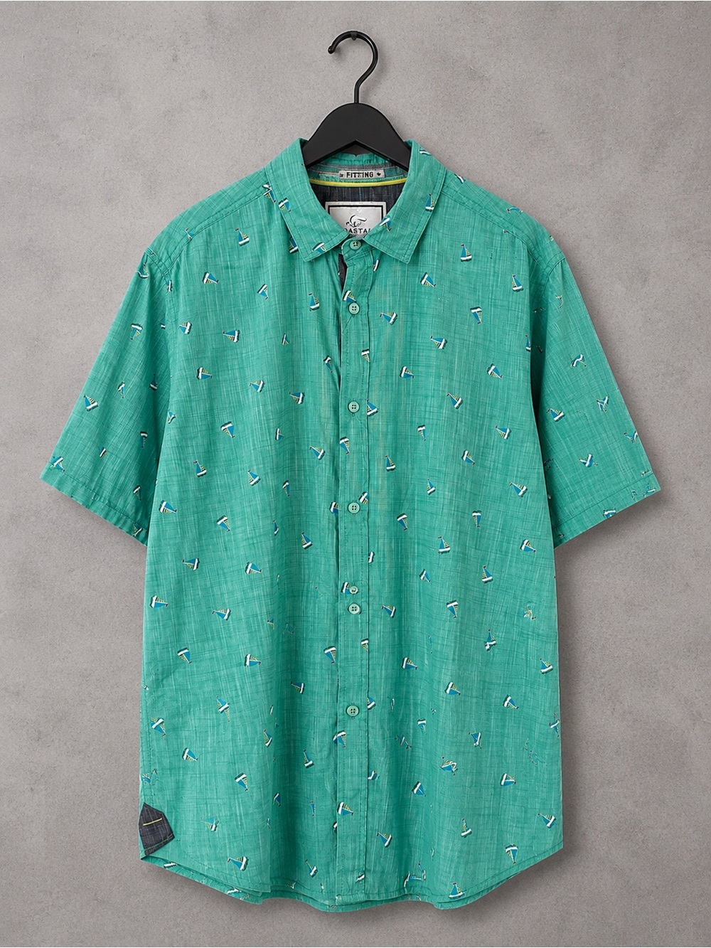Good Vibes XL Slim Fit Embroidered Sailboat Button Up Shirt NWT Coastal Beach